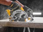 DeWalt DCS570H2T-QW Akkus körfűrész Powerstack 18V (2x5,0Ah)