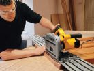 DeWalt DWS520KTR-QS Merülő körfűrész vezetősínnel 1300W